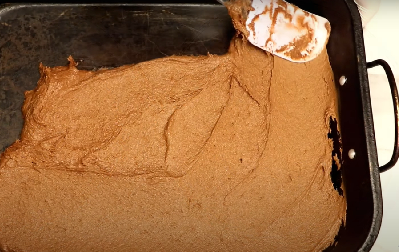 Пляцок "Санта-Барбара": неймовірна випічка з маком та яблуками за рецептом з 90-х